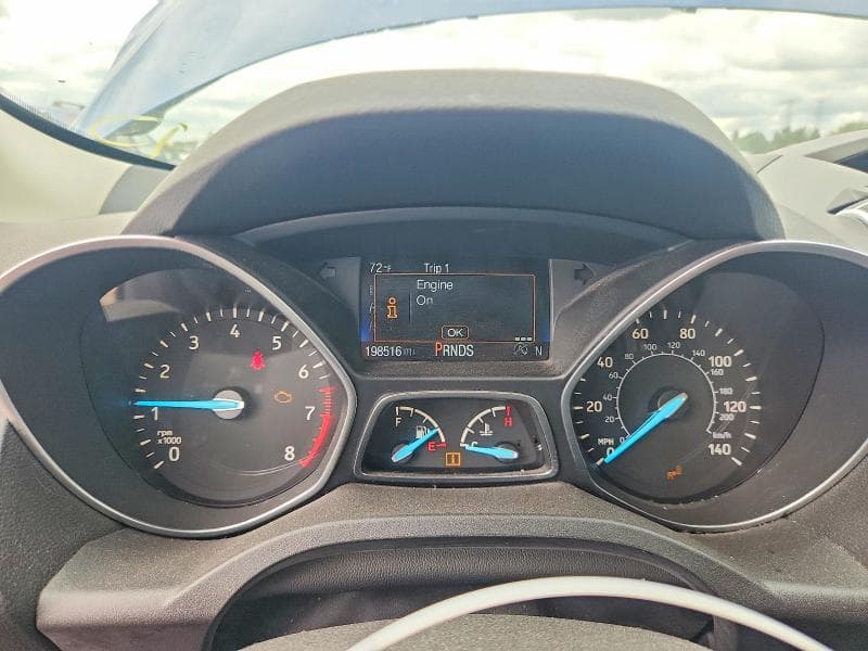 2017 FORD ESCAPE SE 9