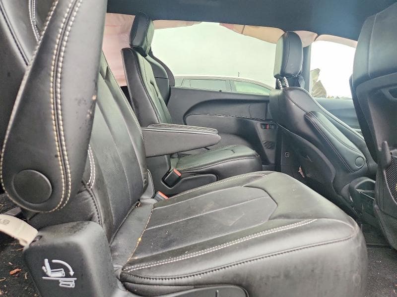 2026 CHRYSLER PACIFICA SELECT 11