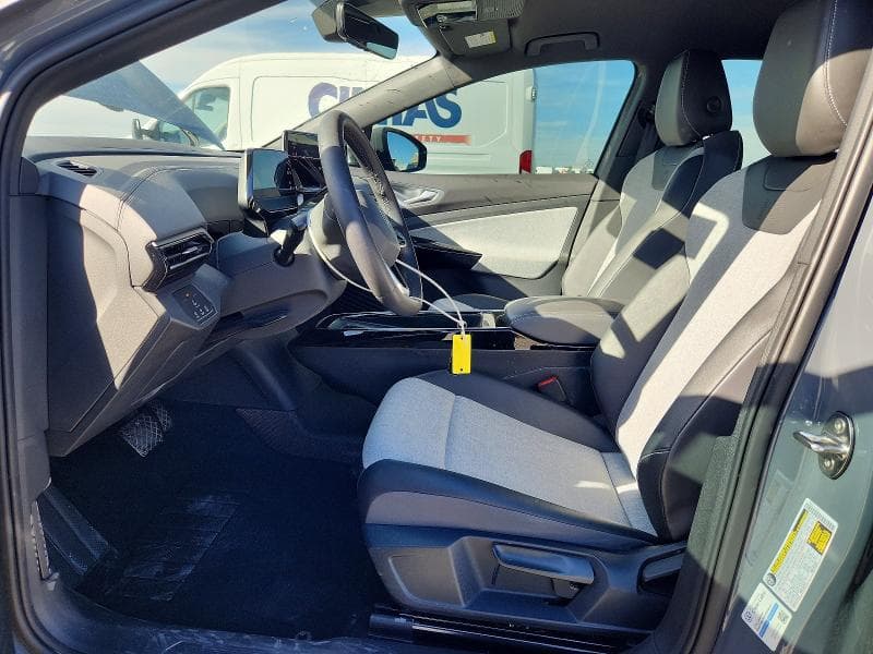 2023 VOLKSWAGEN ID.4 PRO 7