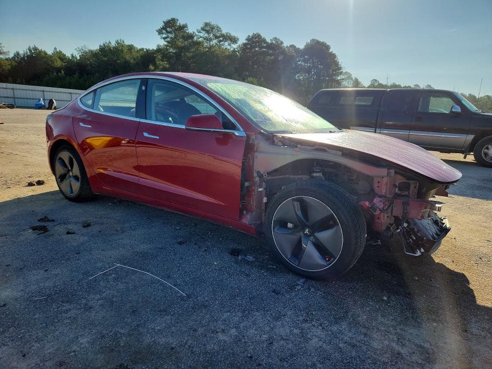 2018 TESLA MODEL 3 4
