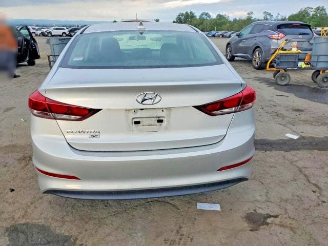 2018 HYUNDAI ELANTRA SE 6