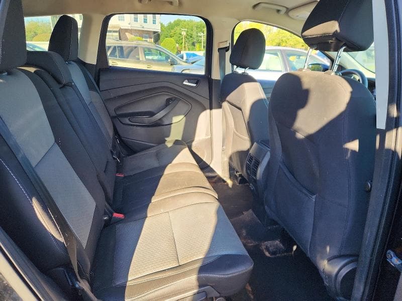 2017 FORD ESCAPE SE 11