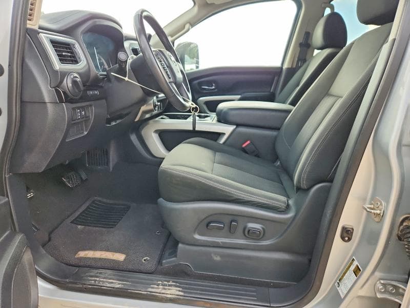 2018 NISSAN TITAN SV 7