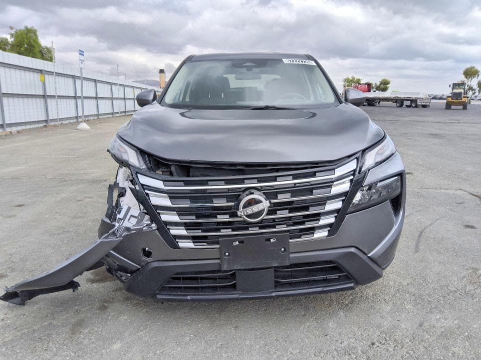 2025 NISSAN ROGUE SV 5
