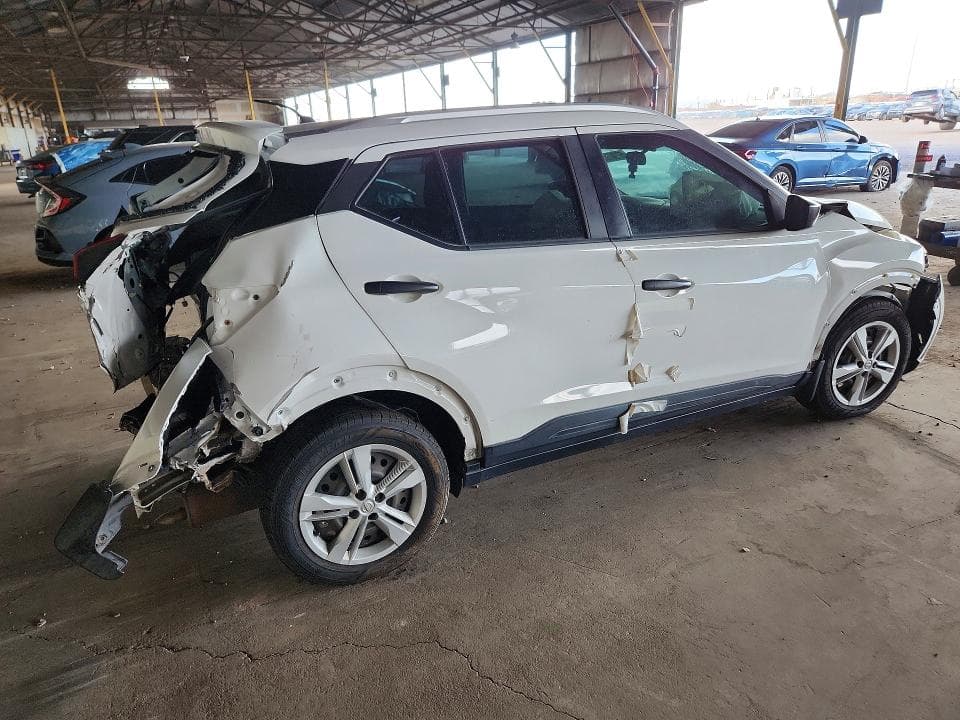 2019 NISSAN KICKS S 3