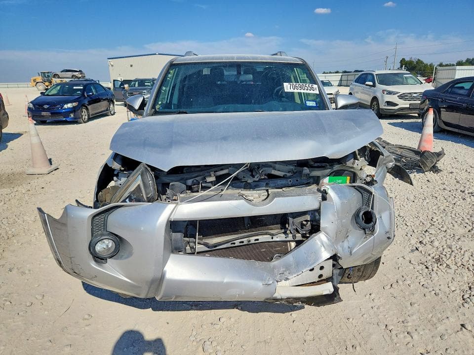 2018 TOYOTA 4RUNNER SR5 5