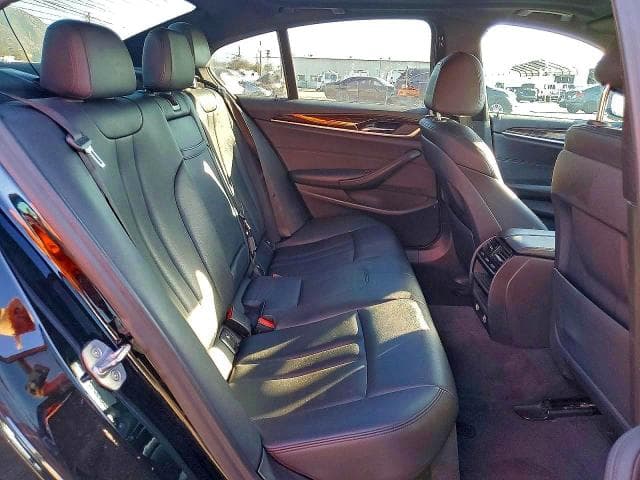 2019 BMW 530E 10