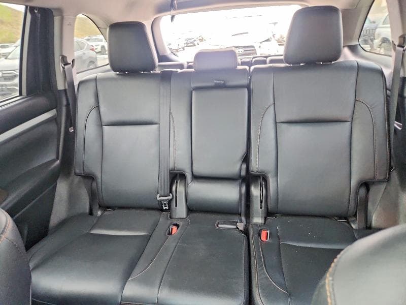 2018 TOYOTA HIGHLANDER XLE 10
