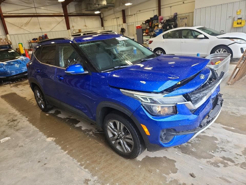 2021 KIA SELTOS S 4