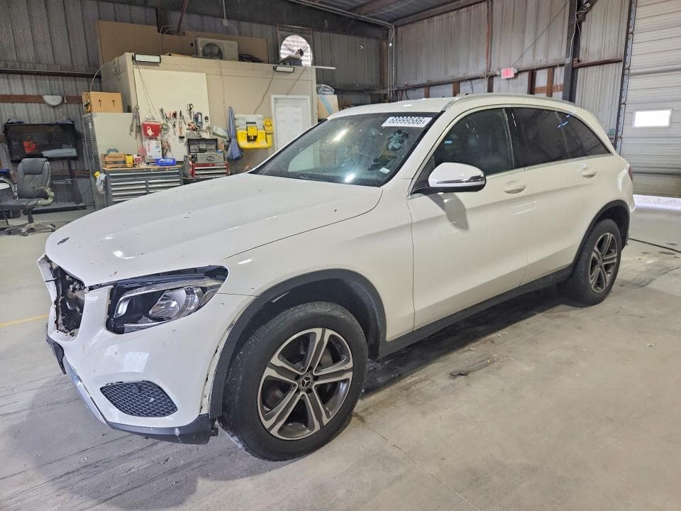 2019 MERCEDES-BENZ GLC 300
