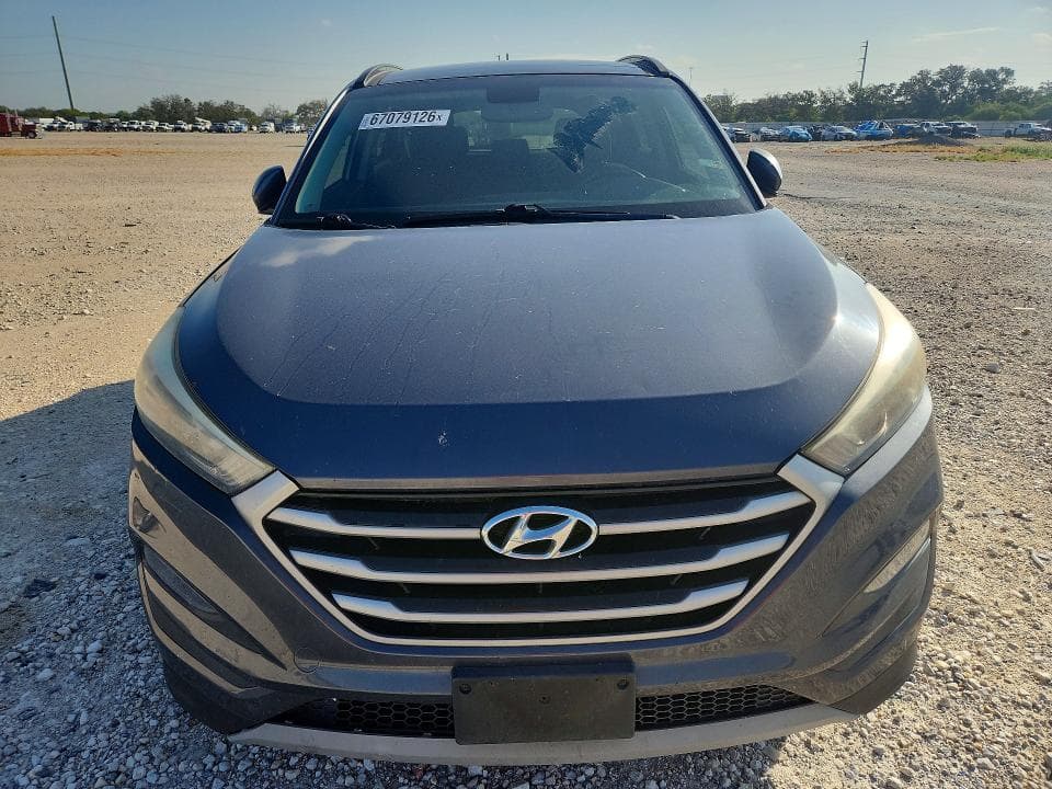 2017 HYUNDAI TUCSON VALUE 5