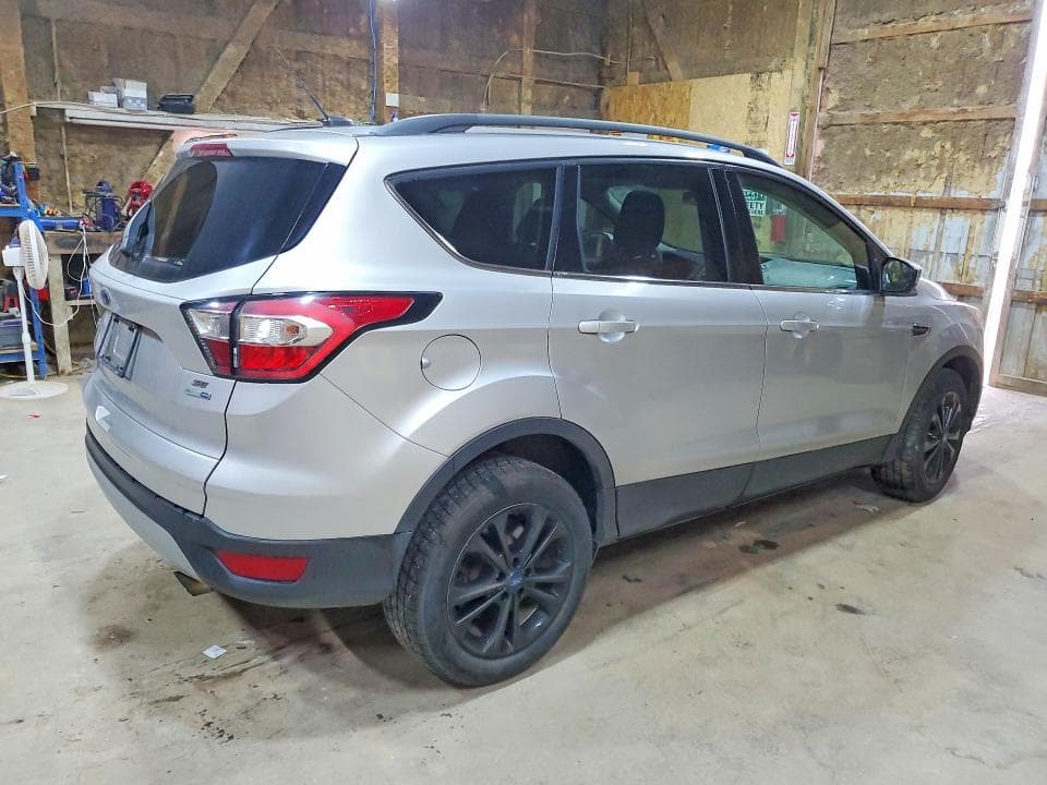 2018 FORD ESCAPE SE 3