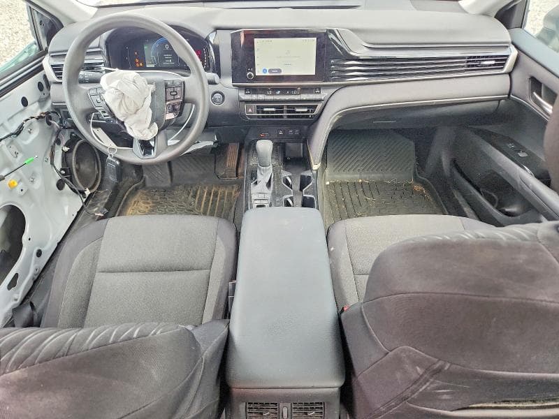 2025 TOYOTA CAMRY LE 8