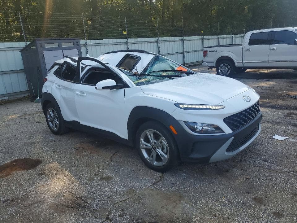2023 HYUNDAI KONA SEL 4