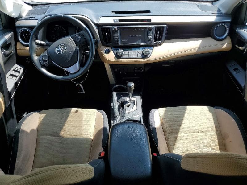 2017 TOYOTA RAV4 XLE 8