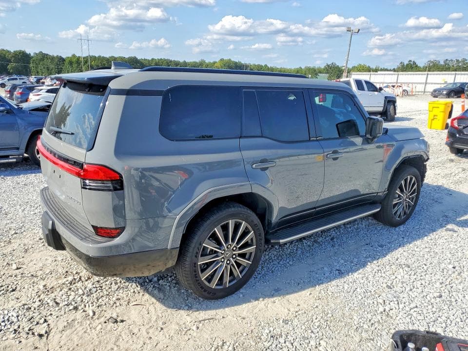 2025 LEXUS GX 550 LUXURY 3
