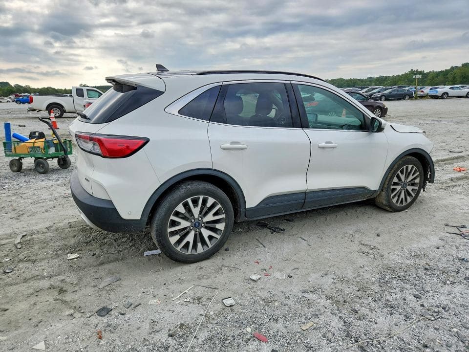 2020 FORD ESCAPE TITANIUM 3
