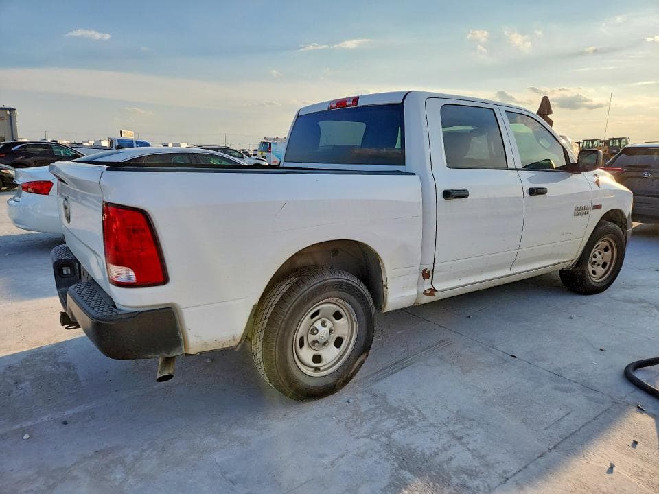 2018 RAM 1500 ST 3