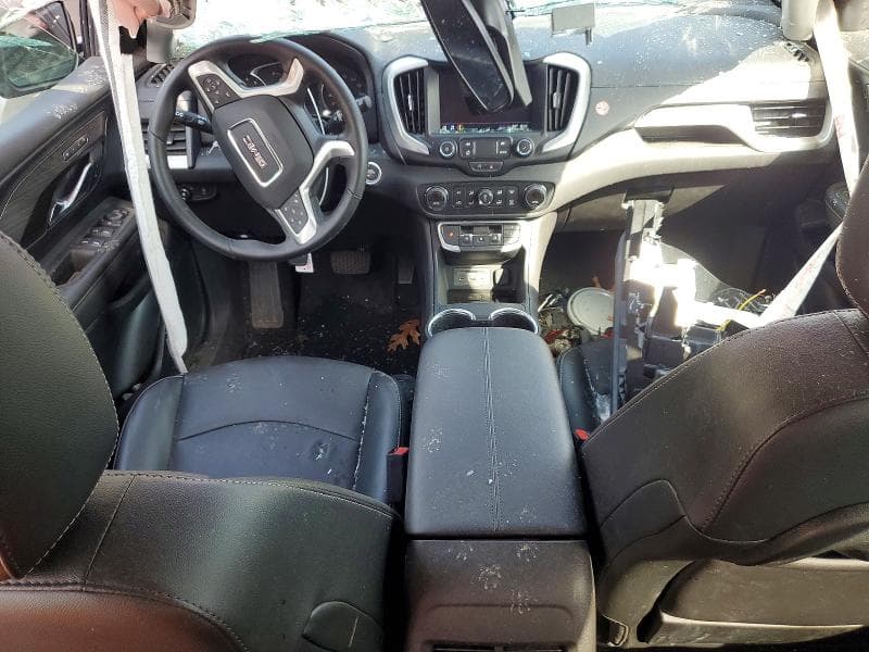 2024 GMC TERRAIN SLT 8