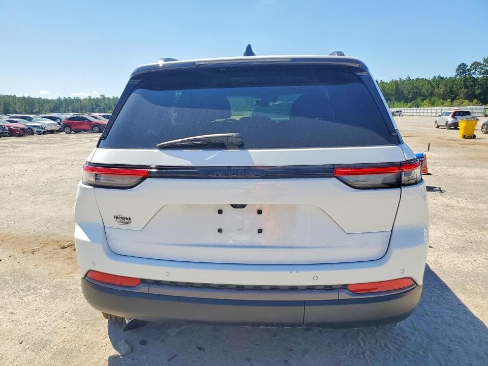 2026 JEEP GRAND CHEROKEE BASE 6