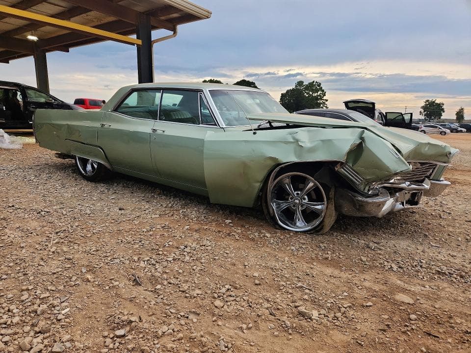1967 CADILLAC CALAIS 4