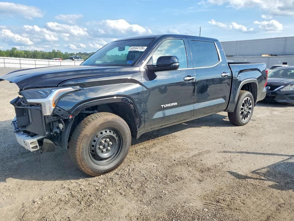 2026 TOYOTA TUNDRA CREWMAX LIMITED