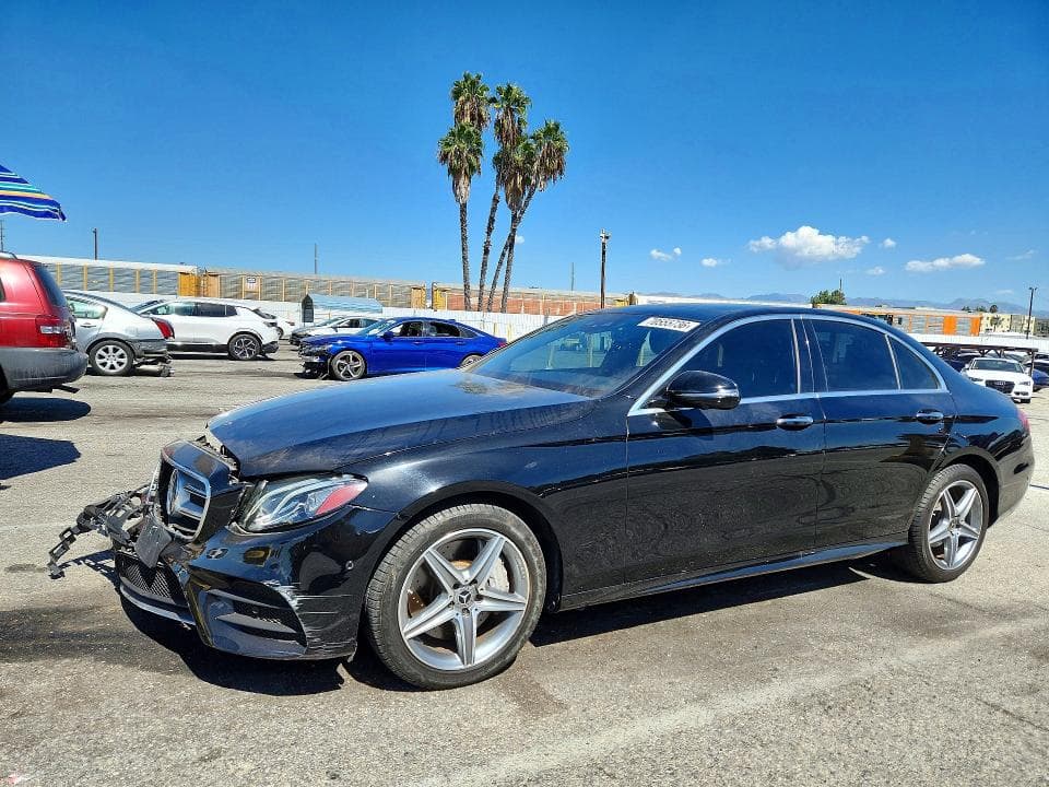 2019 MERCEDES-BENZ E 300 - 1