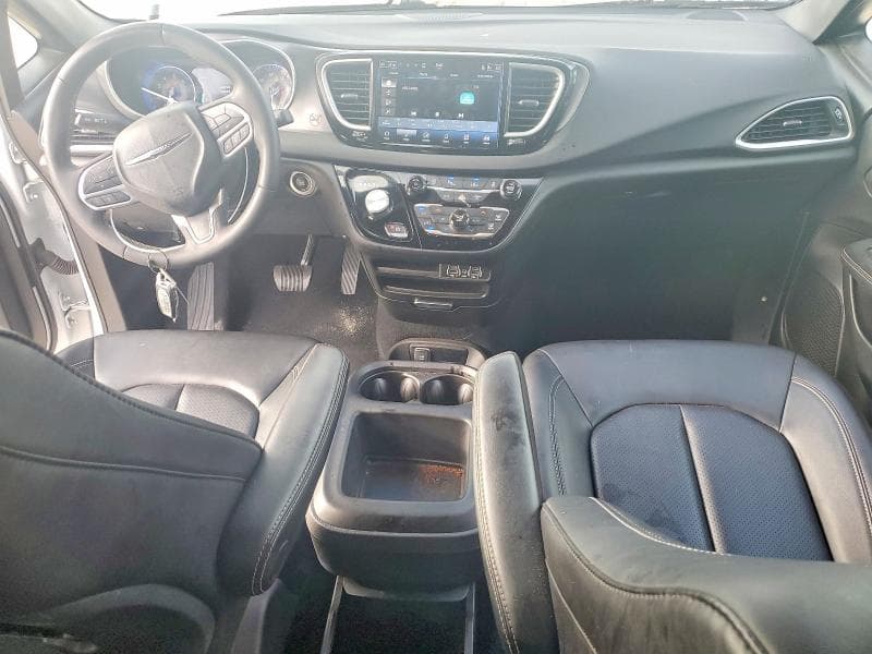 2025 CHRYSLER PACIFICA SELECT 8