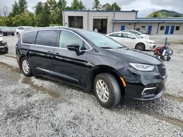 2024 CHRYSLER PACIFICA TOURING L 4