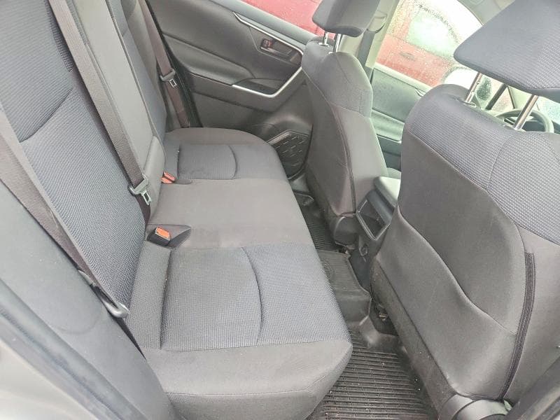 2019 TOYOTA RAV4 LE 11