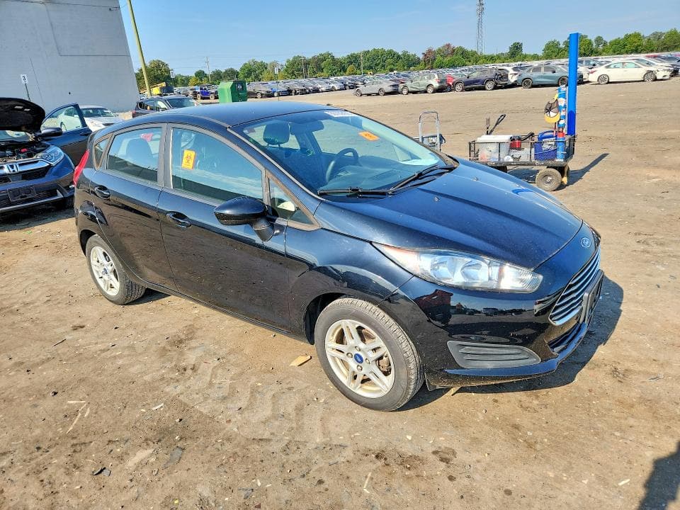 2018 FORD FIESTA SE 4