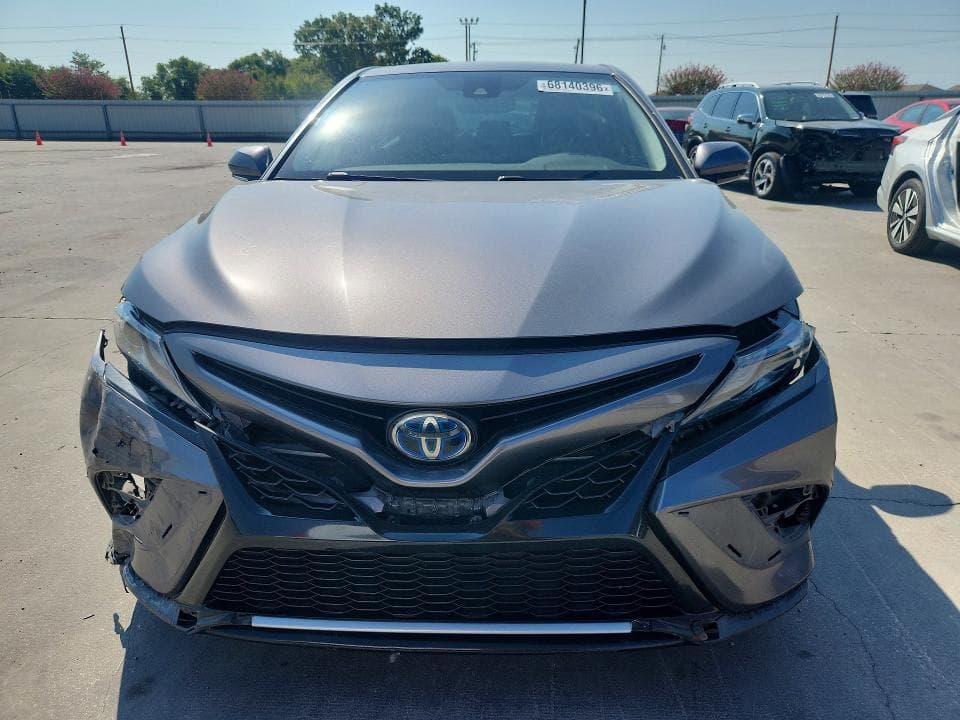 2021 TOYOTA CAMRY XSE 5