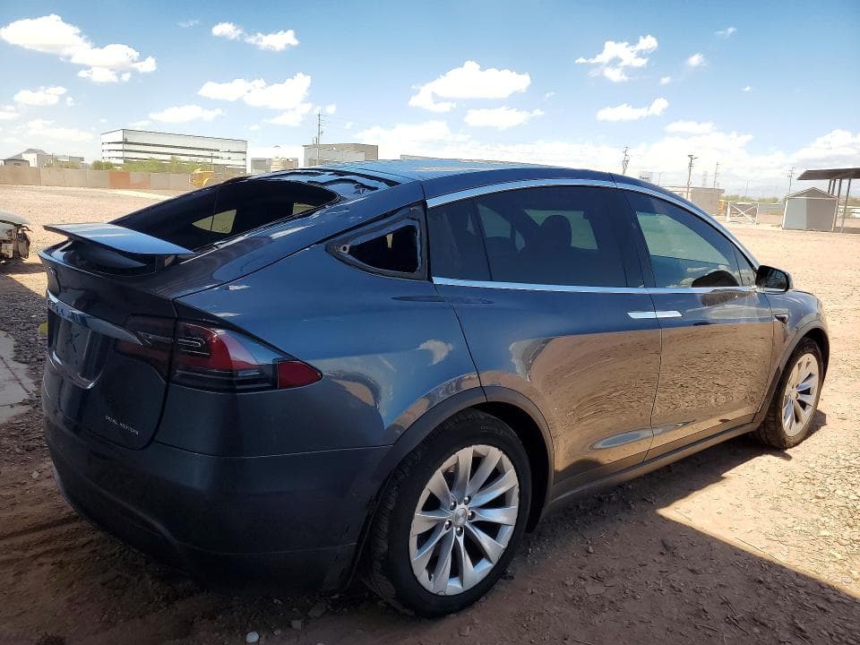 2021 TESLA MODEL X 3