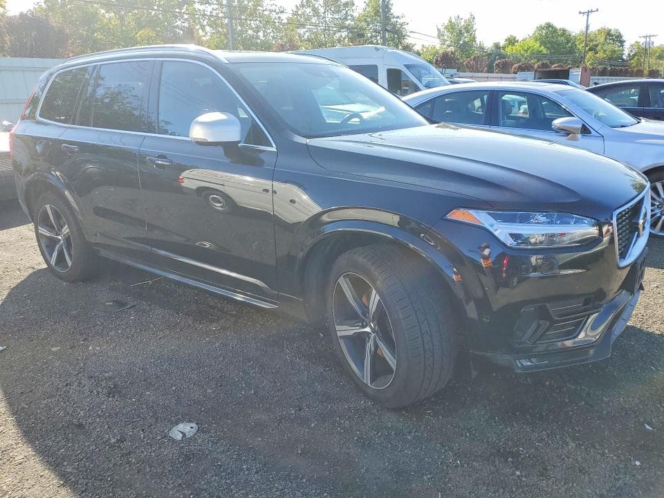 2017 VOLVO XC90 T6 4