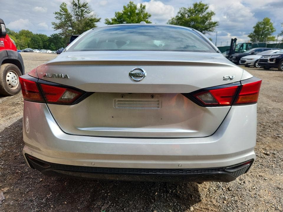2021 NISSAN ALTIMA SV 6