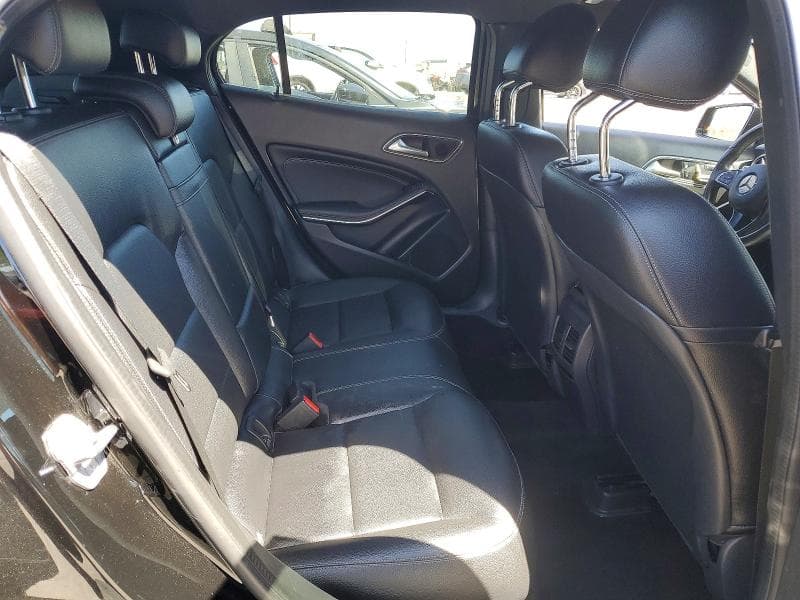 2020 MERCEDES-BENZ GLA 250 11