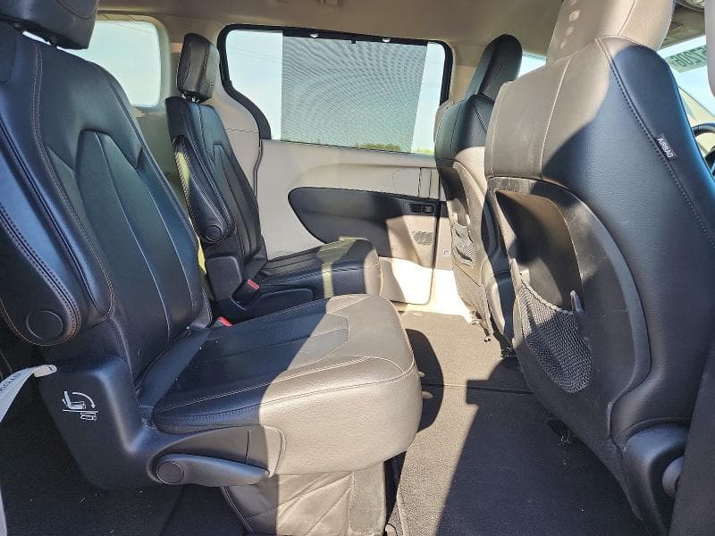 2017 CHRYSLER PACIFICA TOURING L 11