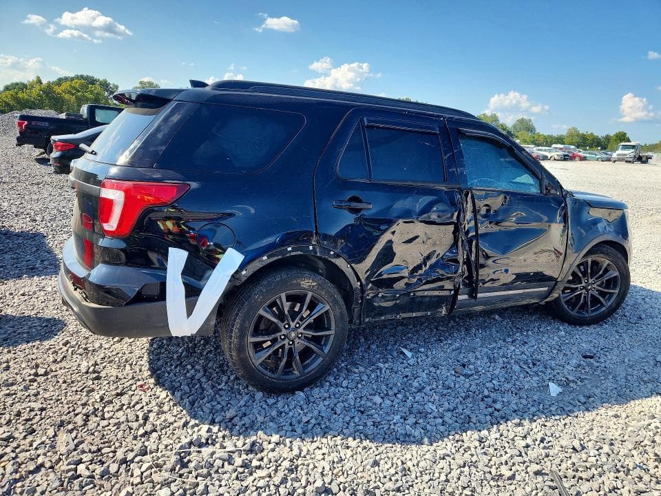 2017 FORD EXPLORER XLT 3