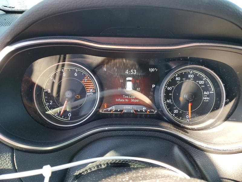 2019 JEEP CHEROKEE TRAILHAWK 9