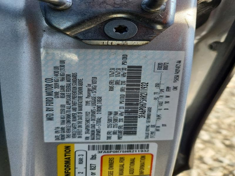 2017 FORD FUSION SE 13