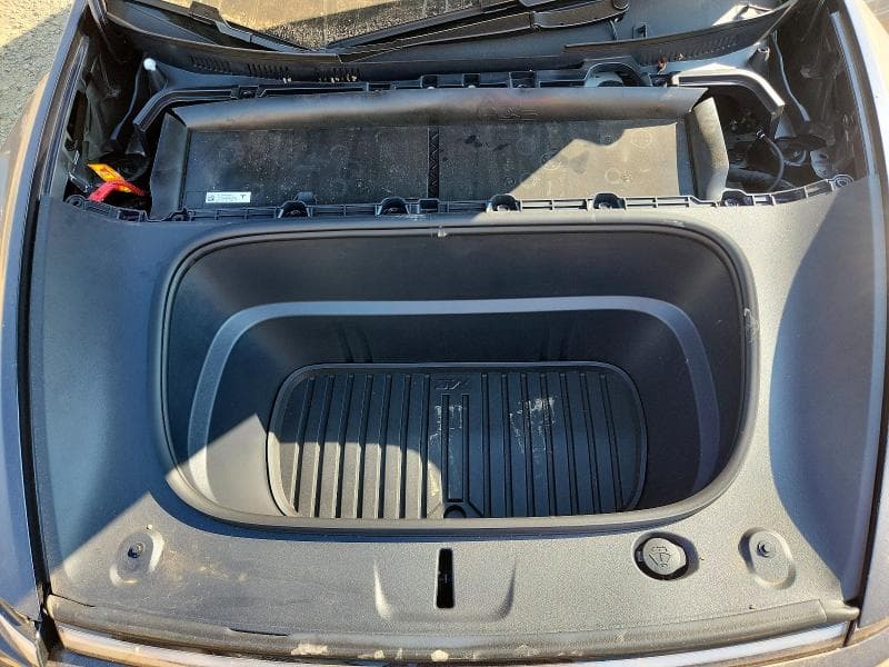 2026 TESLA MODEL Y 12