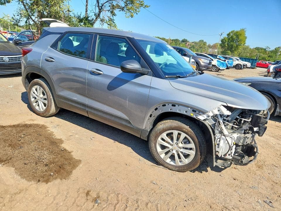 2023 CHEVROLET TRAILBLAZER LS 4
