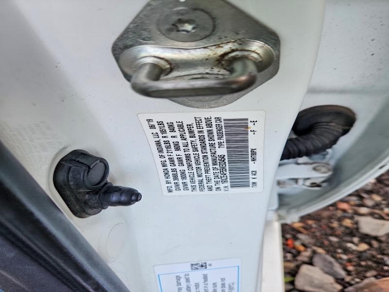 2019 HONDA INSIGHT EX 12