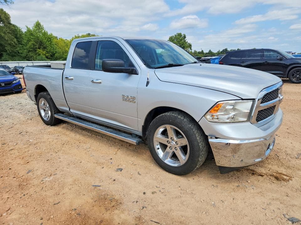 2017 RAM 1500 SLT 4