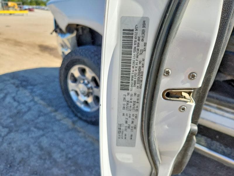 2017 RAM 3500 SLT 12