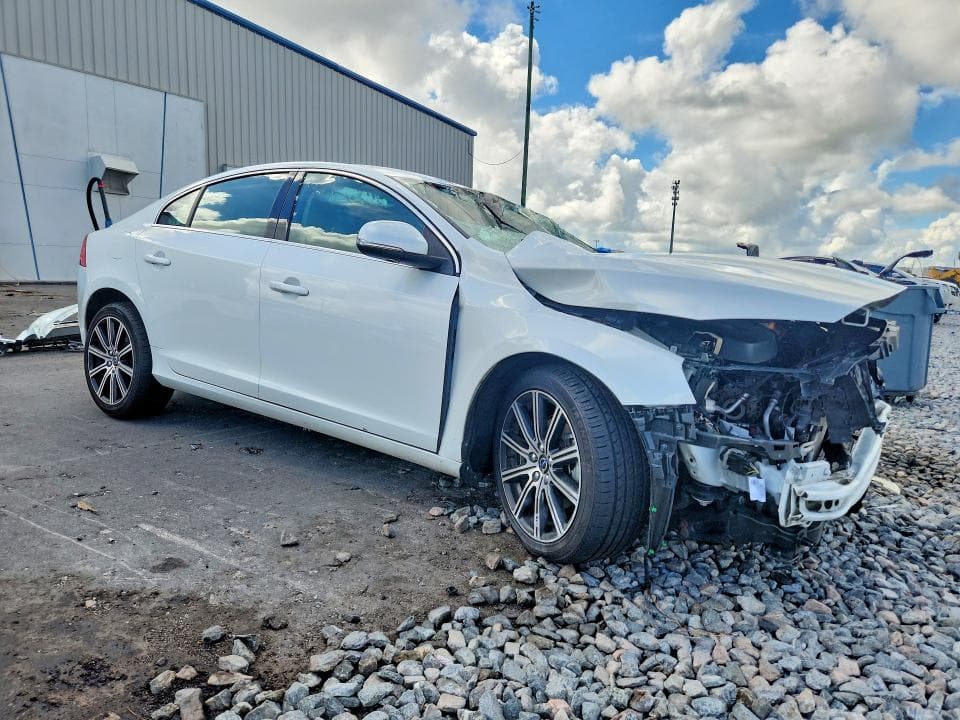 2018 VOLVO S60 PREMIER 4