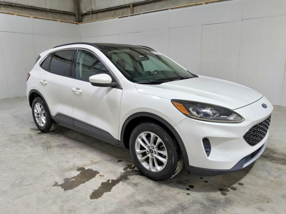 2020 FORD ESCAPE SE 4
