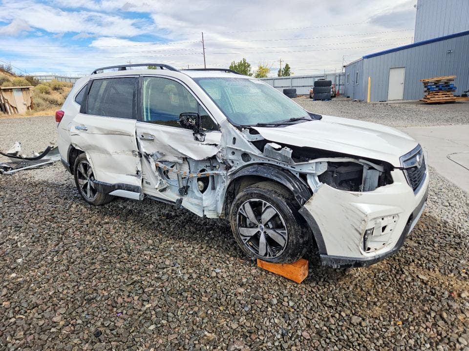 2019 SUBARU FORESTER TOURING 4