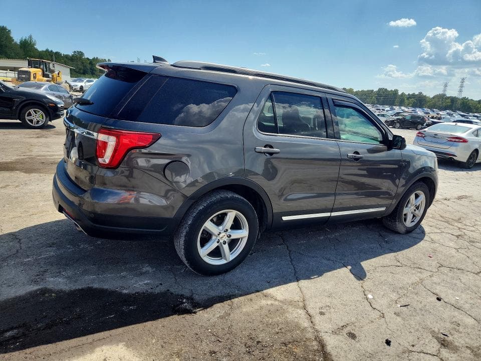 2018 FORD EXPLORER XLT 3