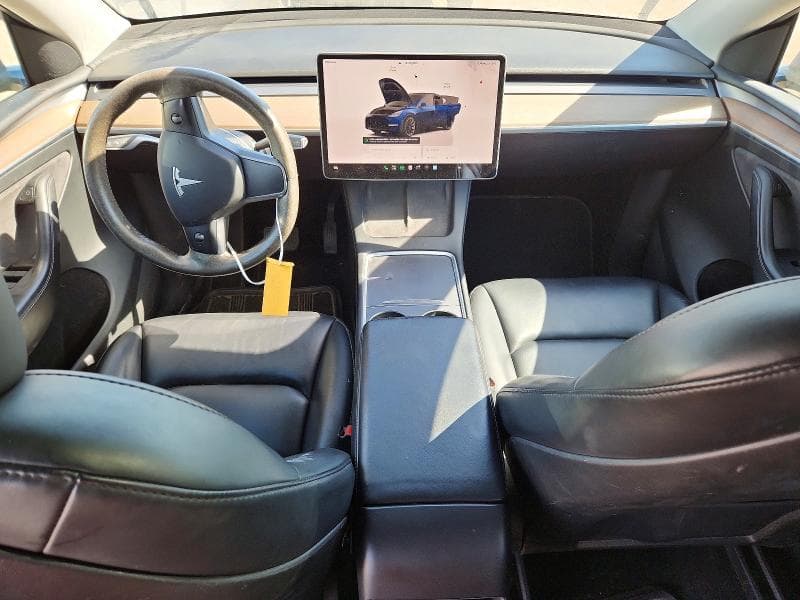 2023 TESLA MODEL Y 8